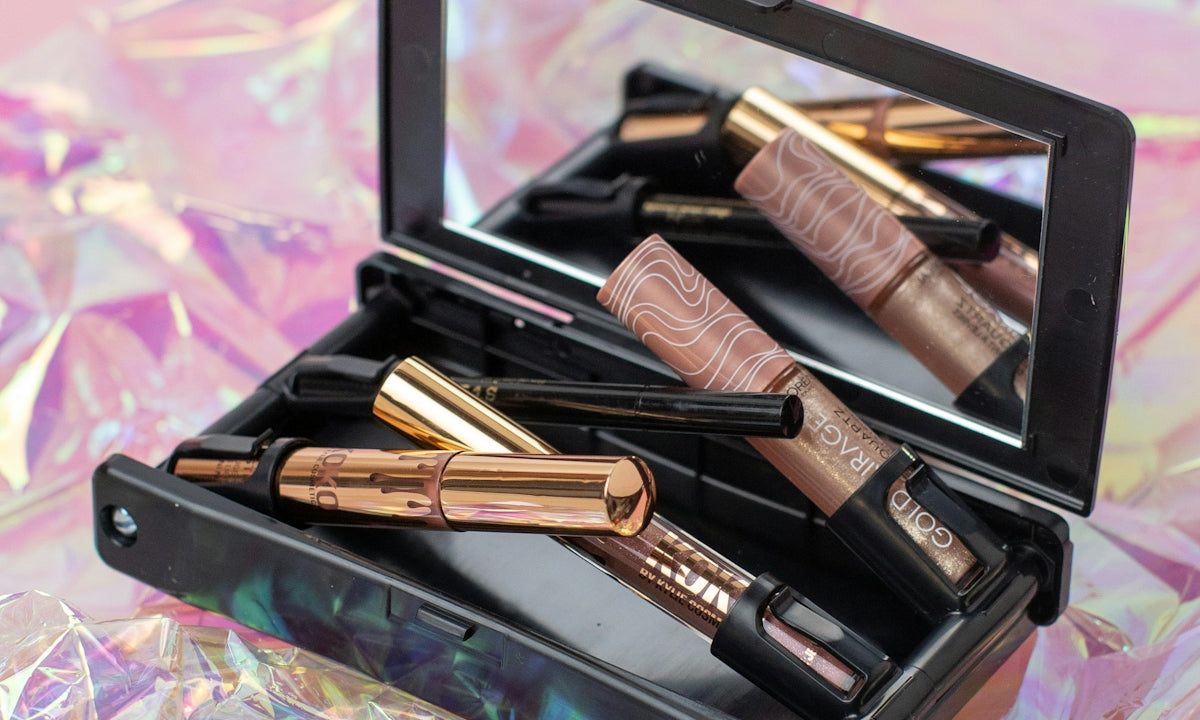 black and brown makeup brush set in box